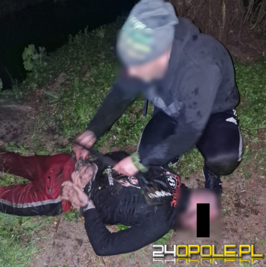 Mieczem z 80-centymetrowym ostrzem chciał pokonać policję