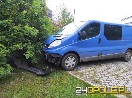 Sprawca kolizji uciekł z miejsca zdarzenia