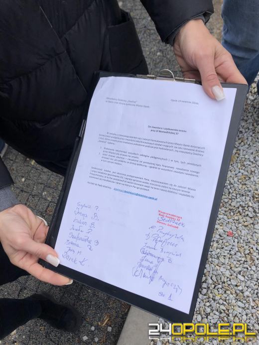 Walczą o umierający Cis