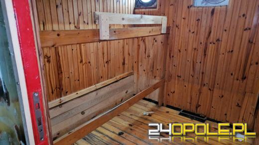 Dorzuć swoje koło ratunkowe nim barka pójdzie na dno