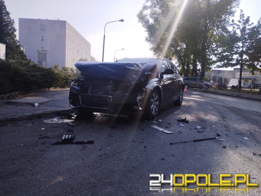 Zderzenie dwóch pojazdów na Zielonogórskiej