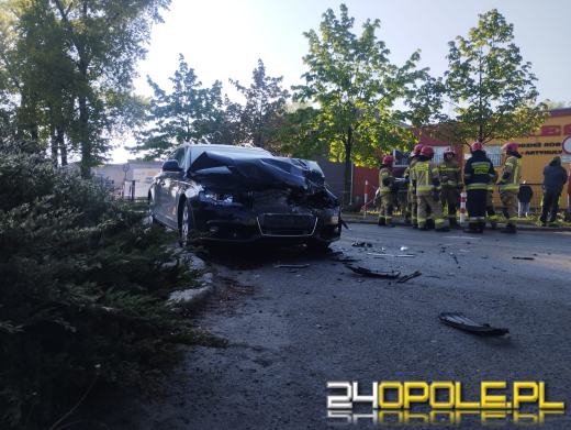 Zderzenie dwóch pojazdów na Zielonogórskiej