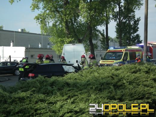 Zderzenie dwóch pojazdów na Zielonogórskiej