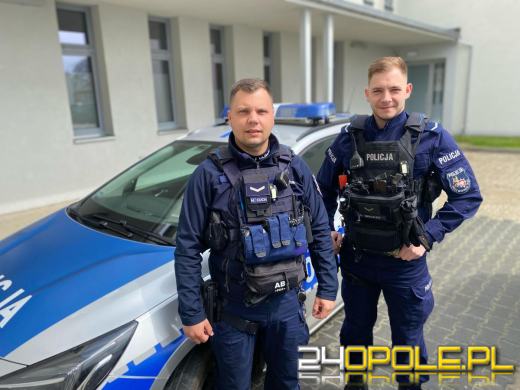Policjanci zaopiekowali się niepełnosprawnym mężczyzną