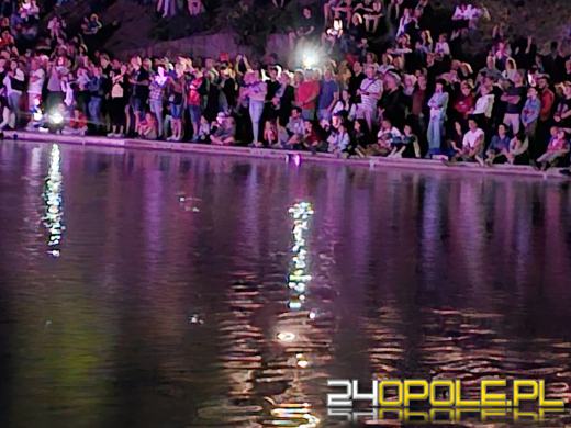 Premierowy pokaz fontanny przyciągnął tłumy opolan