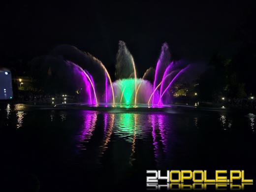 Premierowy pokaz fontanny przyciągnął tłumy opolan
