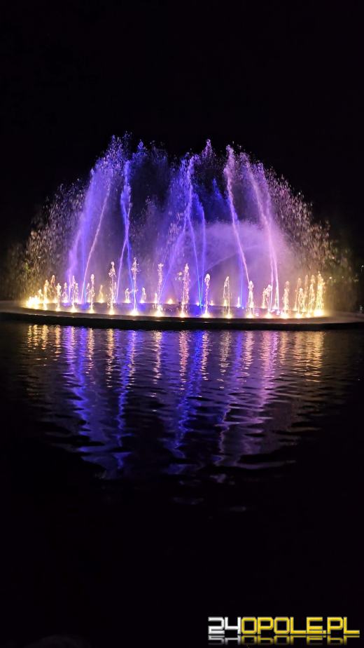 Premierowy pokaz fontanny przyciągnął tłumy opolan