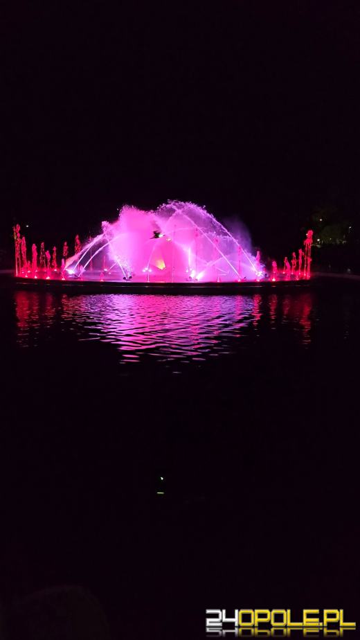 Premierowy pokaz fontanny przyciągnął tłumy opolan