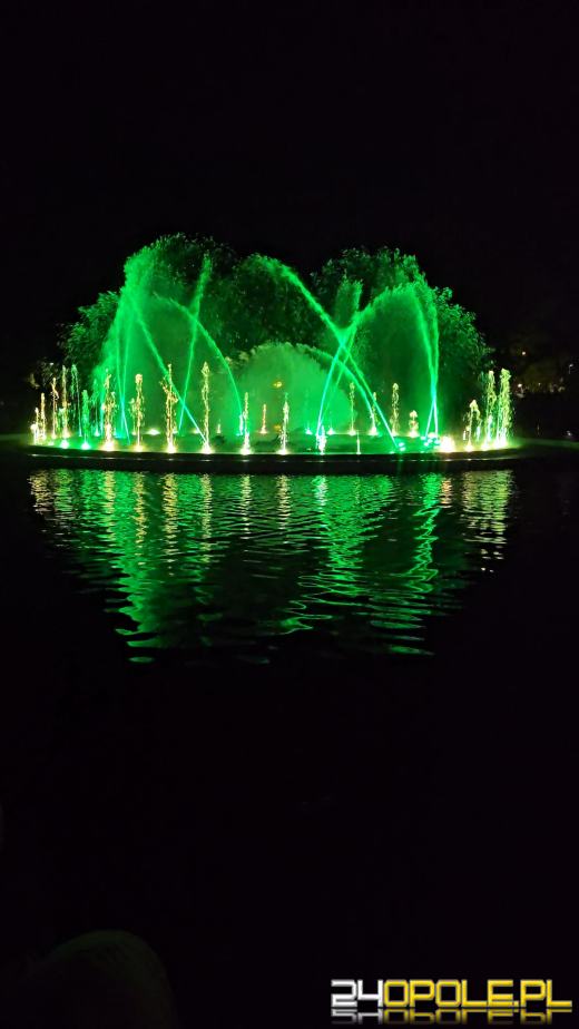 Premierowy pokaz fontanny przyciągnął tłumy opolan