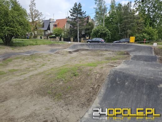 Nowy pumptrack dla młodych mieszkańców Półwsi już prawie gotowy