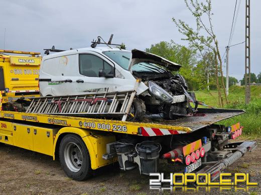 Kierowca podróż zakończył w rowie