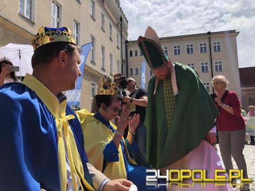 Ruszyły 26. Opolskie Dni Seniora: Królewski początek święta