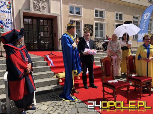 Ruszyły 26. Opolskie Dni Seniora: Królewski początek święta