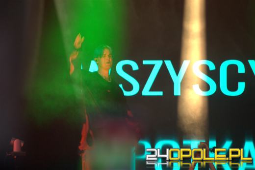 Hip-Hop na Błoniach buja już publikę 