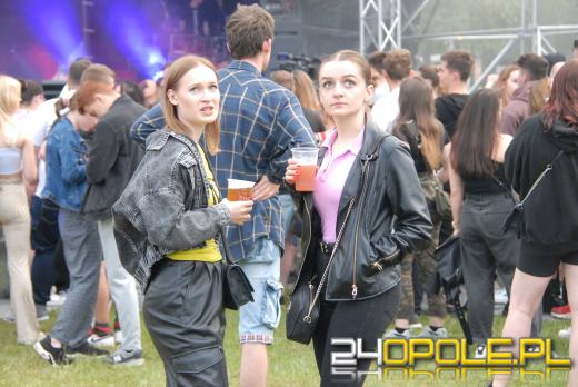 Hip-Hop na Błoniach buja już publikę 