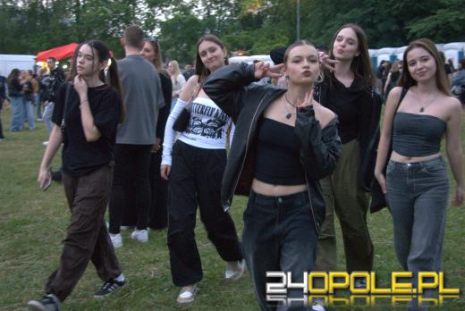 Hip-Hop na Błoniach buja już publikę 