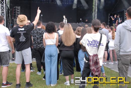 Hip-Hop na Błoniach buja już publikę 