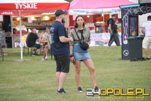 Hip-Hop na Błoniach buja już publikę 