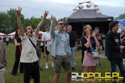 Hip-Hop na Błoniach buja już publikę 