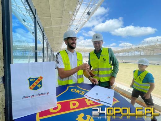 Jutro grają baraże, a dziś podpisali umowy partnerskie