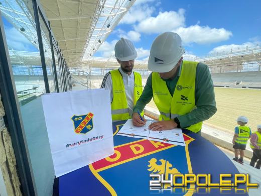 Jutro grają baraże, a dziś podpisali umowy partnerskie