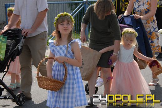 Opolanie na procesji. Boże Ciało i znaczenie święta dla Polaków
