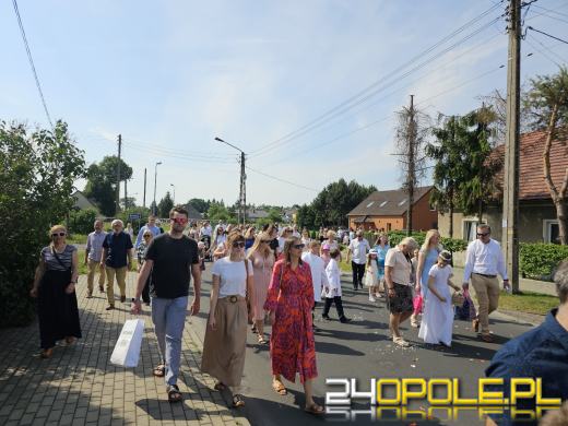 Opolanie na procesji. Boże Ciało i znaczenie święta dla Polaków