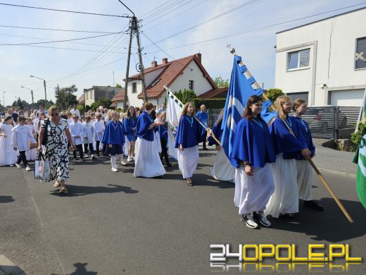 Opolanie na procesji. Boże Ciało i znaczenie święta dla Polaków