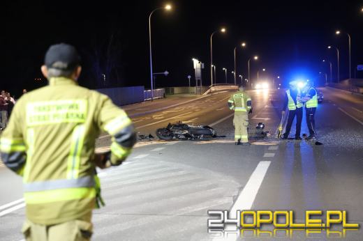 Wypadek motocyklisty na Niemodlińskiej. Jedna osoba w szpitalu 