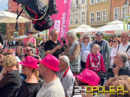 Był deszcz, wywalczyli słońce. Drugi dzień w Kawiarence z Gwiazdami