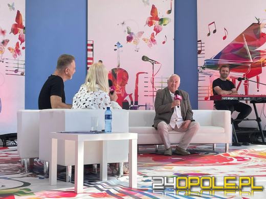 Był deszcz, wywalczyli słońce. Drugi dzień w Kawiarence z Gwiazdami