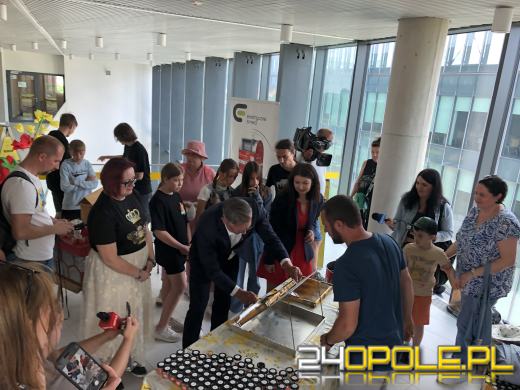 Miejskie miodobranie za nami. Miód lał się strumieniami