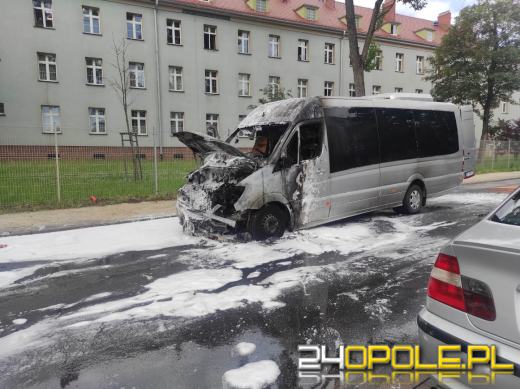 Pożar autobusu przewożącego 22 dzieci