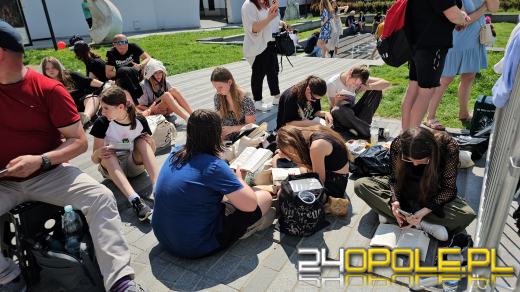 Drugi dzień Festiwalu Książki ściągnął tysiące fanów do centrum Opola