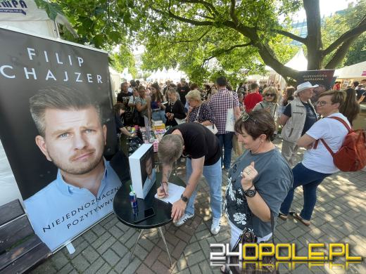 Drugi dzień Festiwalu Książki ściągnął tysiące fanów do centrum Opola
