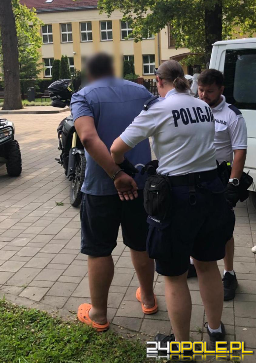 Nie dość, że pijany, to z sądowym zakazem. Sprawca kolizji drogowej stanie przed sądem