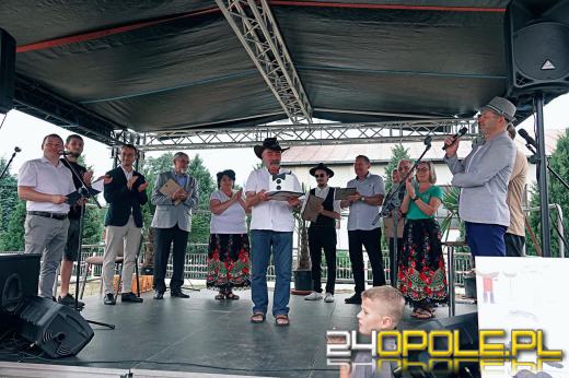 Wspólnie wybrali najlepszego wąsacza