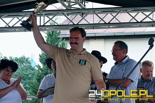 Wspólnie wybrali najlepszego wąsacza