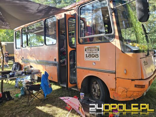 Trwa Zlot Oldtimerów w Dobrzeniu Wielkim