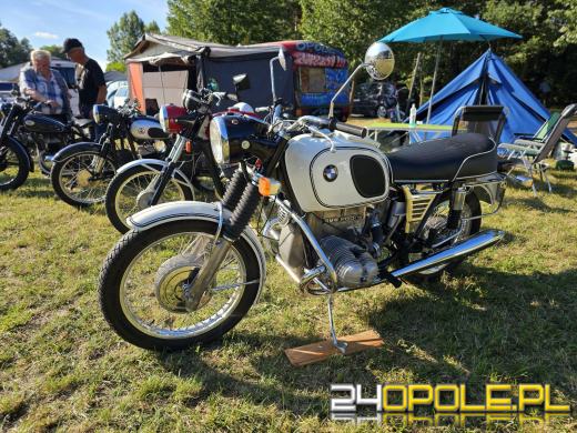 Trwa Zlot Oldtimerów w Dobrzeniu Wielkim