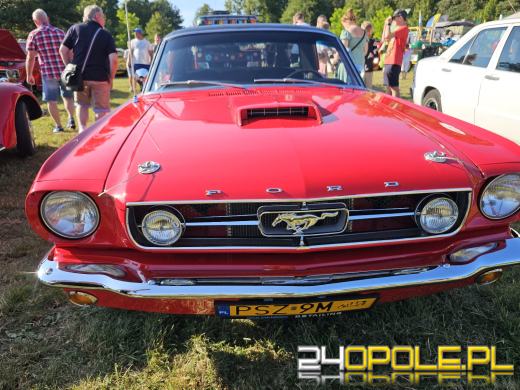 Trwa Zlot Oldtimerów w Dobrzeniu Wielkim