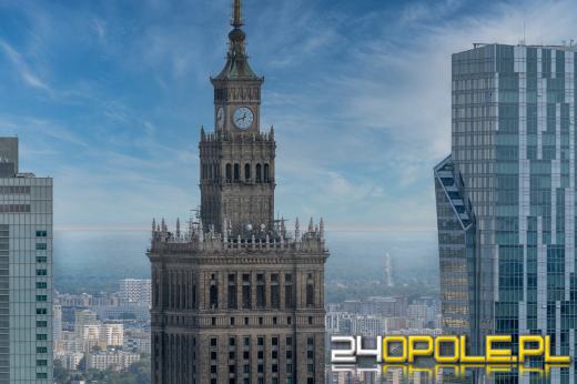 Wszedł do budynku rządowego z nożem i bronią hukową. 40-letni obywatel Białorusi zatrzymany