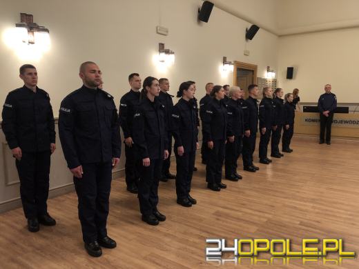 17 nowych adeptów policji złożyło dziś przysięgę
