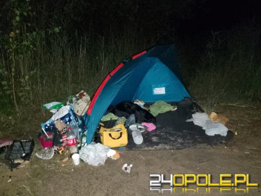 Libacja alkoholowa w Turawie: Policja interweniuje. Dzieci trafiły pod opiekę trzeźwej osoby