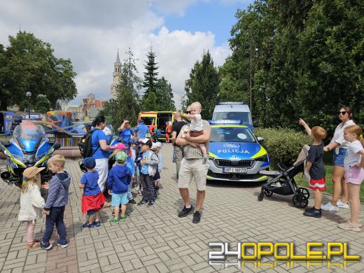 Na Placu Wolności trwa piknik z okazji Święta Policji