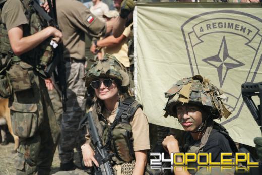 Trwa 18. Zlot Pojazdów Militarnych i Grup Rekonstrukcyjnych "Tarcza "