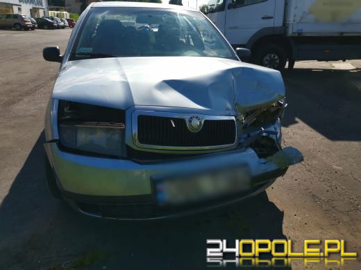 Trzy osobówki zderzyły się ze sobą. 72-letni sprawca zdarzenia ukarany