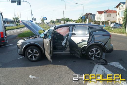 Wypadek na skrzyżowaniu Pużaka i Sosnkowskiego w Opolu - jedna osoba poszkodowana