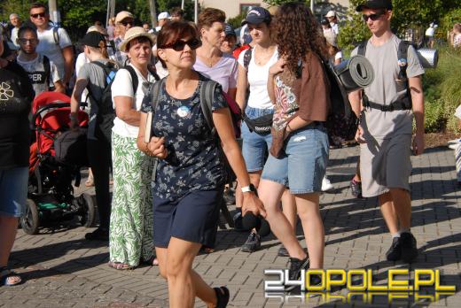Pielgrzymi z Opola wyruszyli na Jasną Górę