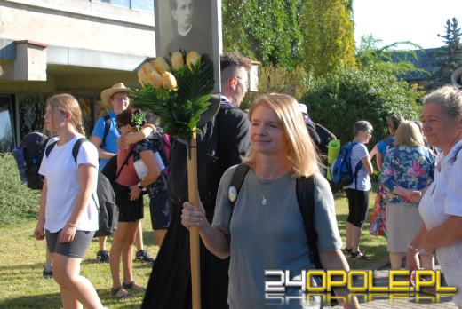 Pielgrzymi z Opola wyruszyli na Jasną Górę